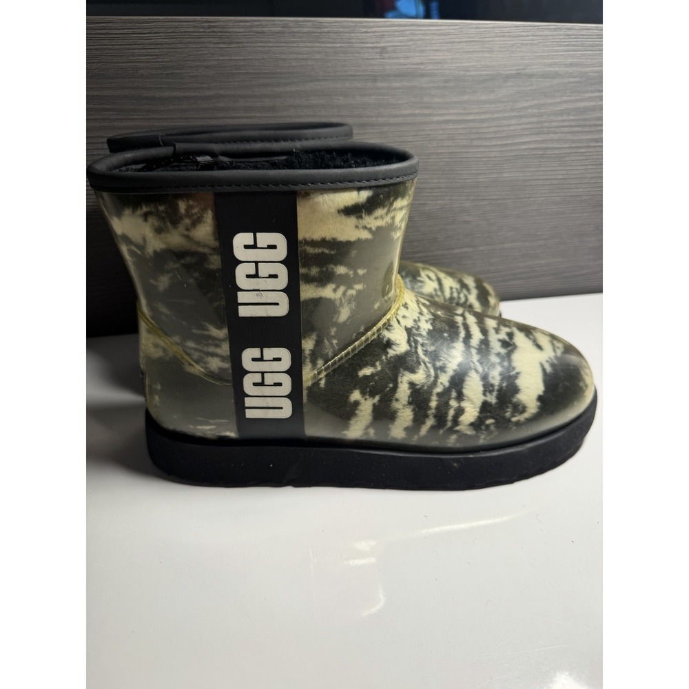 UGG Black and Cream Tie-Dye Lace-Up Short Boots